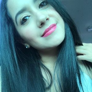 Meet your Posher, Karla